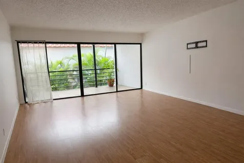 2001 W Woolbright Road Boynton Beach FL 33426