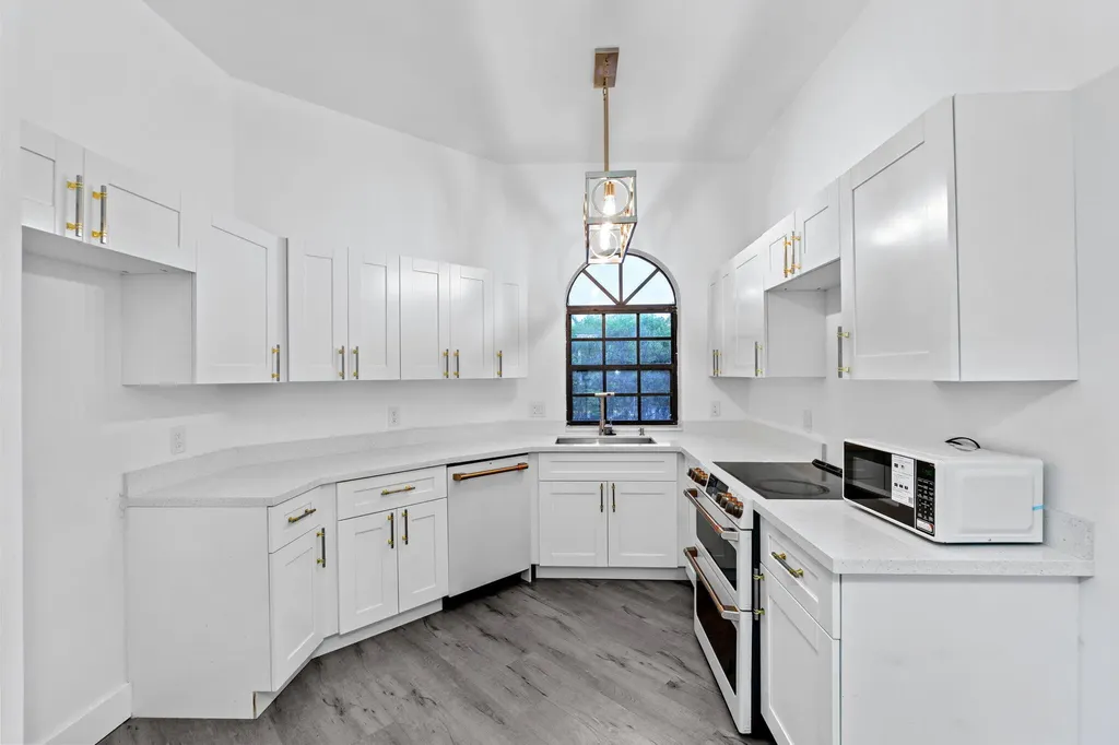 5131 Europa Drive Boynton Beach FL 33437