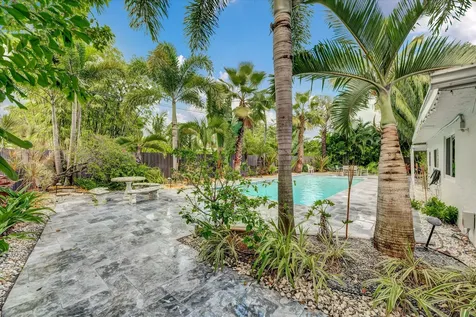 2633 NE 3rd Avenue Wilton Manors FL 33334