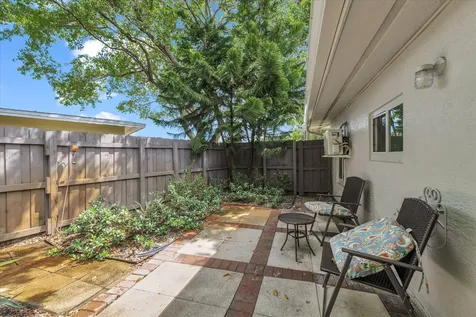 2633 NE 3rd Avenue Wilton Manors FL 33334