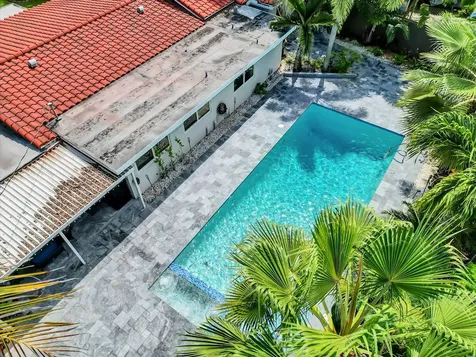 2633 NE 3rd Avenue Wilton Manors FL 33334