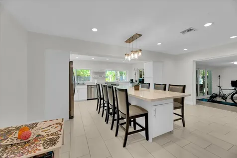2633 NE 3rd Avenue Wilton Manors FL 33334