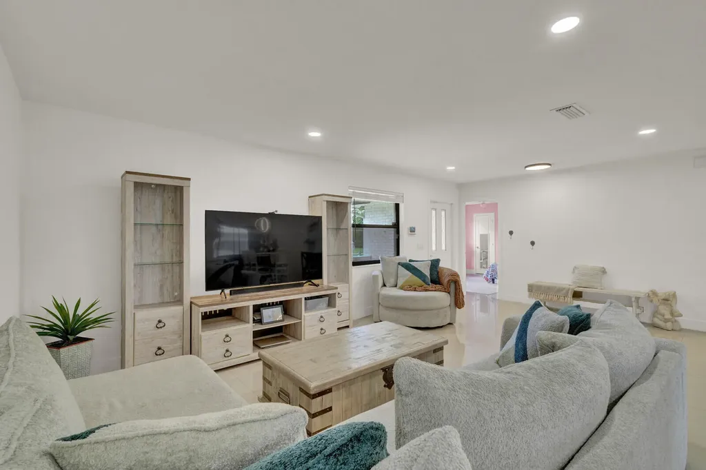 107 Segovia Avenue Royal Palm Beach FL 33411