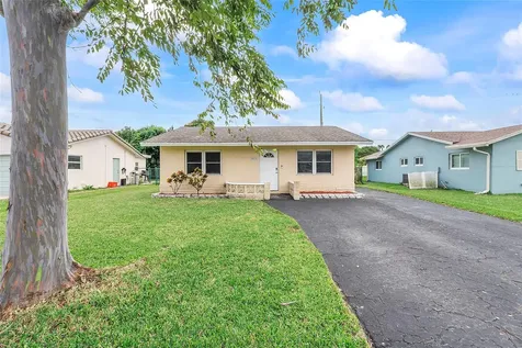 9804 NW 70th Street Tamarac FL 33321