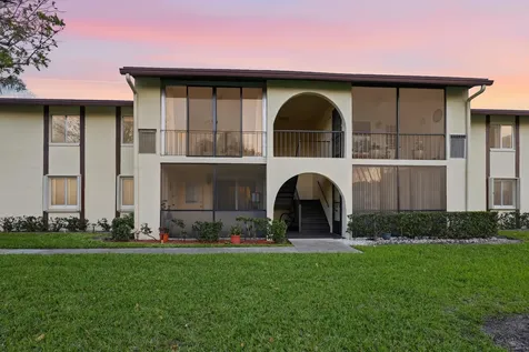 3561 Tall Pine Way Greenacres FL 33463