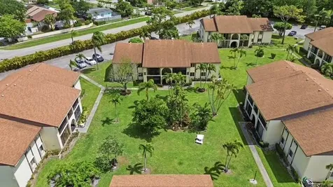 3561 Tall Pine Way Greenacres FL 33463