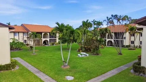 3561 Tall Pine Way Greenacres FL 33463