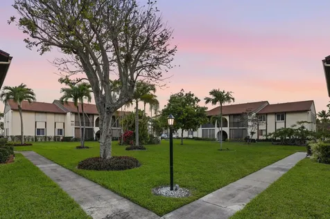 3561 Tall Pine Way Greenacres FL 33463