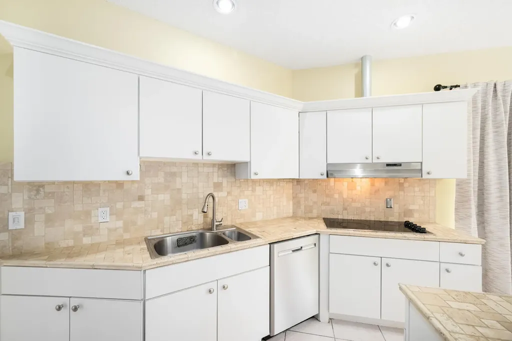 2412 NW 63rd Street Boca Raton FL 33496