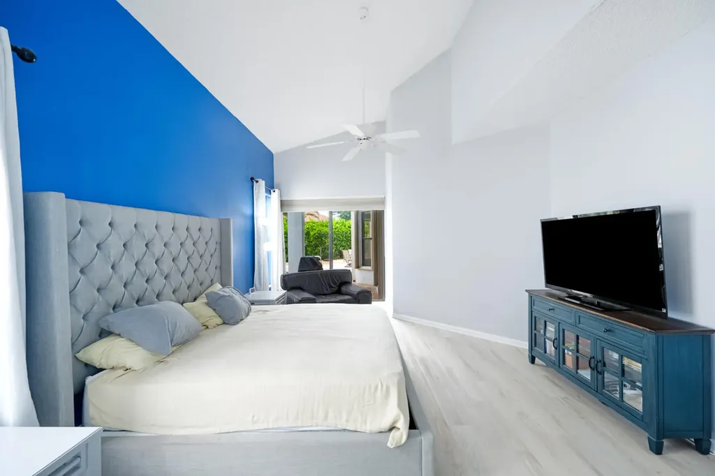 2412 NW 63rd Street Boca Raton FL 33496