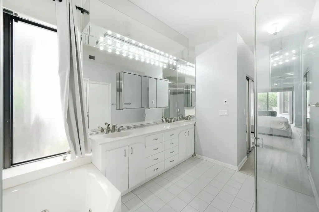 2412 NW 63rd Street Boca Raton FL 33496