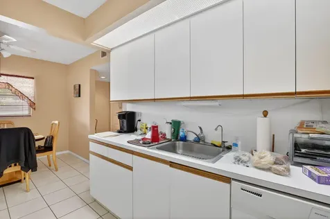 1401 SW 128th Terrace Pembroke Pines FL 33027