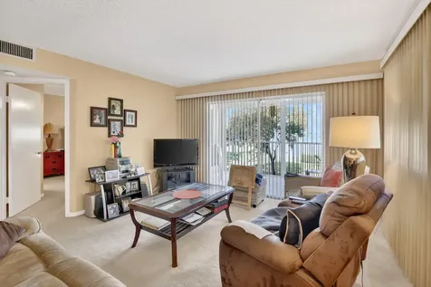1401 SW 128th Terrace Pembroke Pines FL 33027