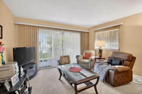 1401 SW 128th Terrace Pembroke Pines FL 33027