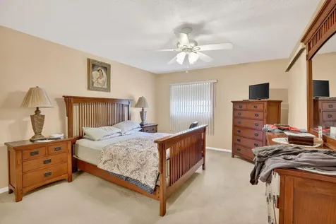 1401 SW 128th Terrace Pembroke Pines FL 33027