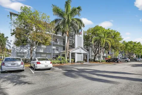 1401 SW 128th Terrace Pembroke Pines FL 33027