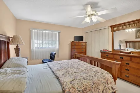 1401 SW 128th Terrace Pembroke Pines FL 33027