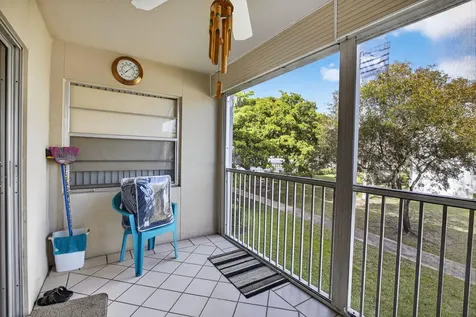 1401 SW 128th Terrace Pembroke Pines FL 33027
