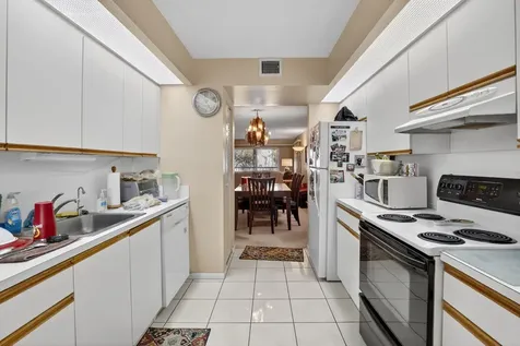 1401 SW 128th Terrace Pembroke Pines FL 33027