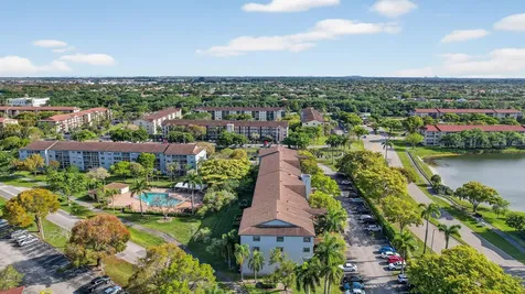 1401 SW 128th Terrace Pembroke Pines FL 33027