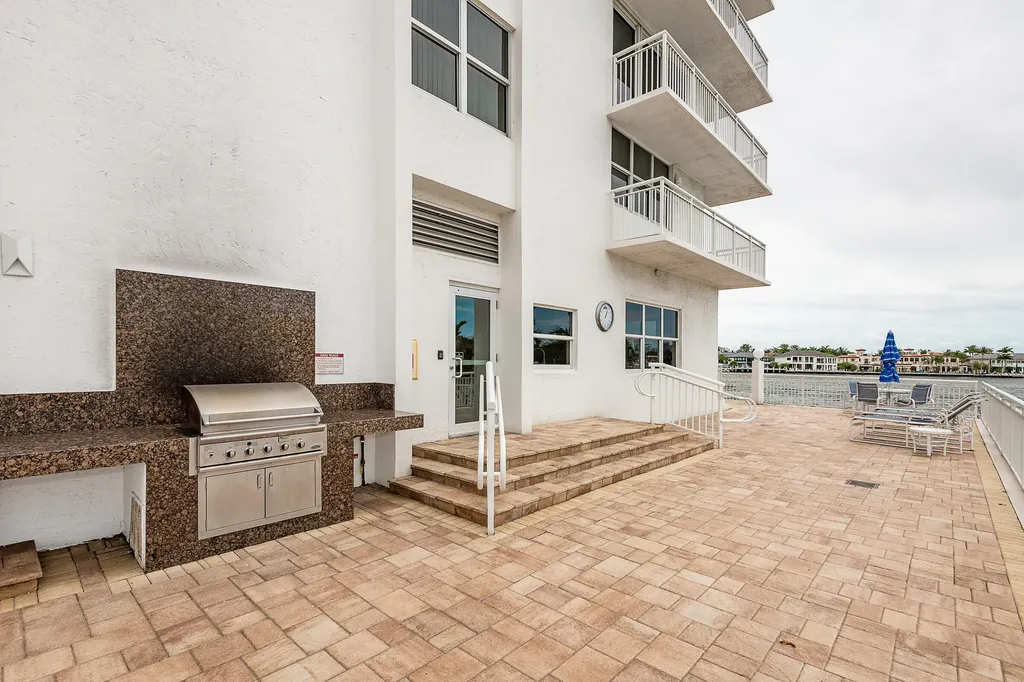 511 Bayshore Drive Fort Lauderdale FL 33304