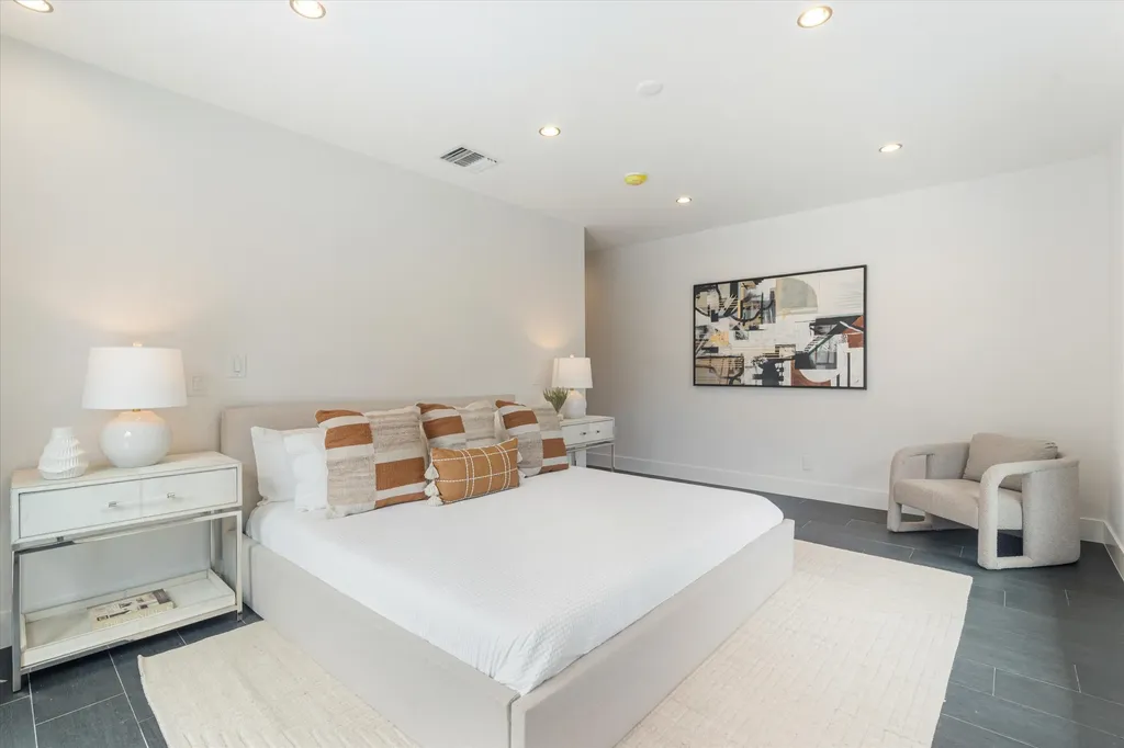 1032 SE 13th Terrace Fort Lauderdale FL 33316