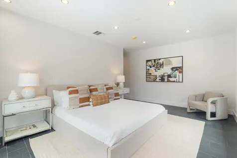 1032 SE 13th Terrace Fort Lauderdale FL 33316