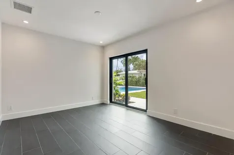 1032 SE 13th Terrace Fort Lauderdale FL 33316