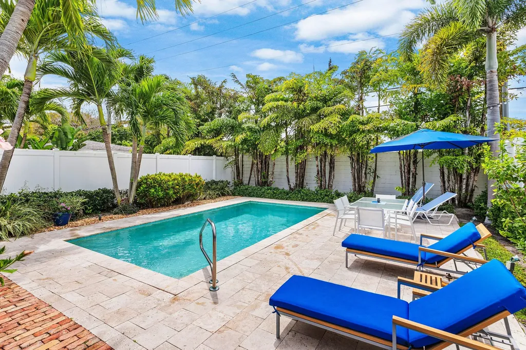 342 NE 7th Avenue Delray Beach FL 33483