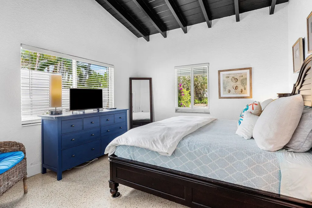 342 NE 7th Avenue Delray Beach FL 33483