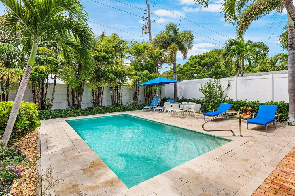 342 NE 7th Avenue Delray Beach FL 33483