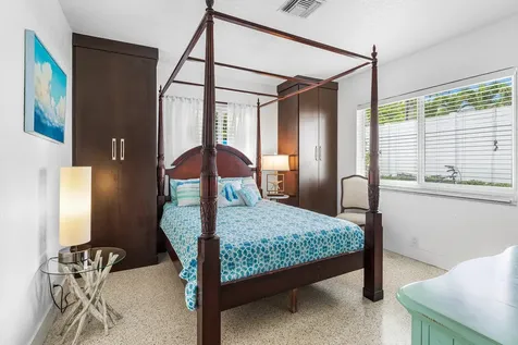 342 NE 7th Avenue Delray Beach FL 33483