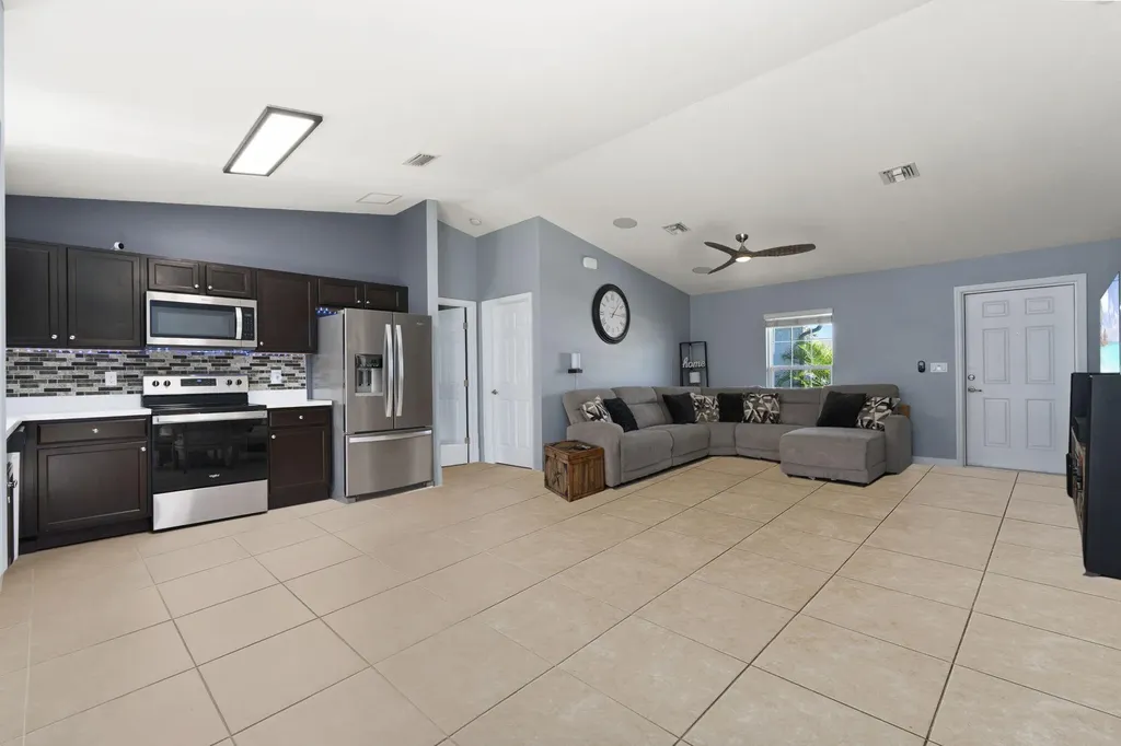 2118 SE Genoa Street Port St Lucie FL 34952