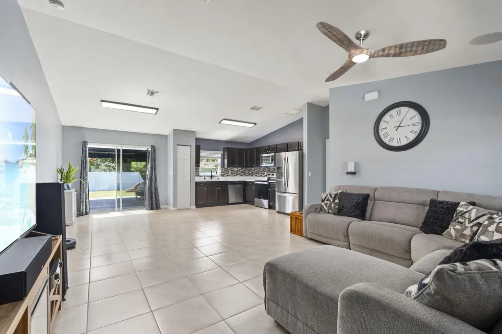 2118 SE Genoa Street Port St Lucie FL 34952