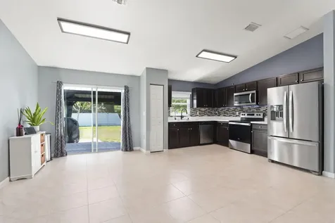 2118 SE Genoa Street Port St Lucie FL 34952