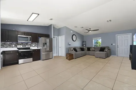 2118 SE Genoa Street Port St Lucie FL 34952