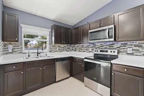 2118 SE Genoa Street Port St Lucie FL 34952