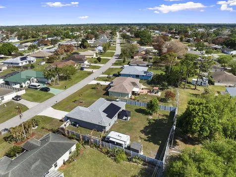 2118 SE Genoa Street Port St Lucie FL 34952