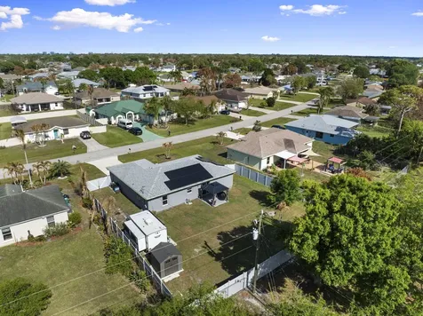 2118 SE Genoa Street Port St Lucie FL 34952