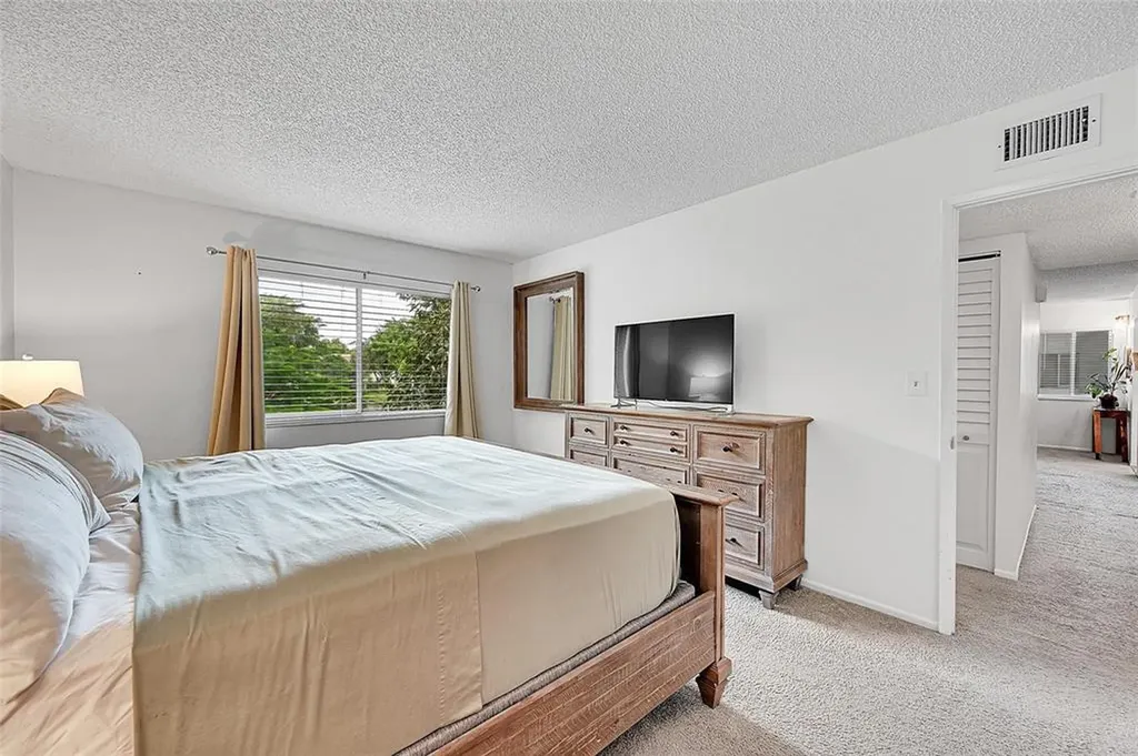 117 Gardens Drive Pompano Beach FL 33069