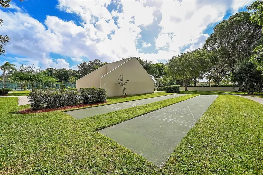 117 Gardens Drive Pompano Beach FL 33069