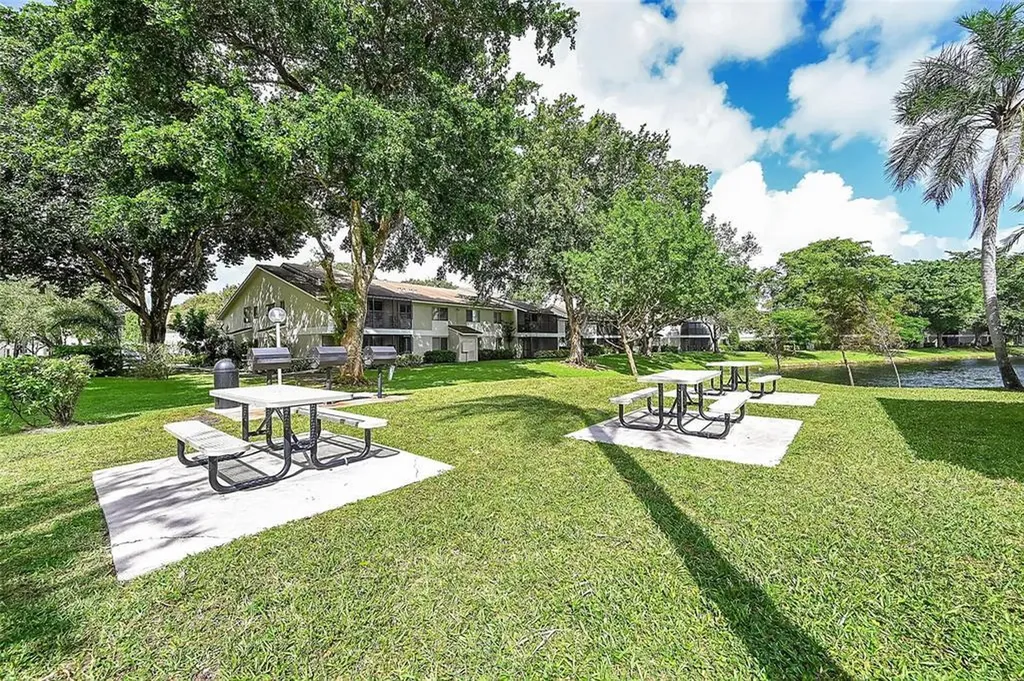 117 Gardens Drive Pompano Beach FL 33069