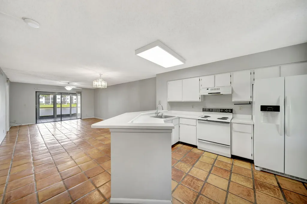 2215 Cypress Island Drive Pompano Beach FL 33069
