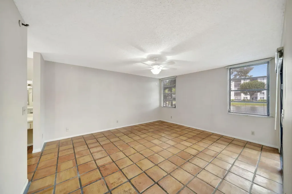 2215 Cypress Island Drive Pompano Beach FL 33069