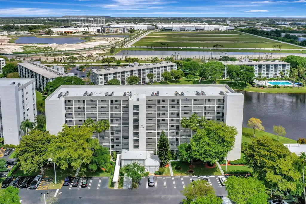 2215 Cypress Island Drive Pompano Beach FL 33069