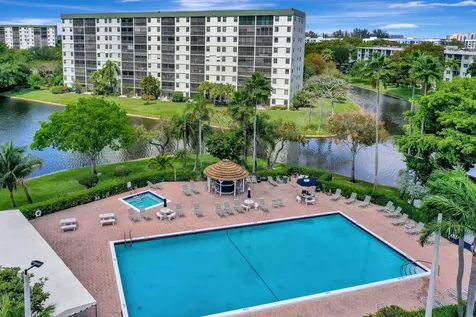 2215 Cypress Island Drive Pompano Beach FL 33069
