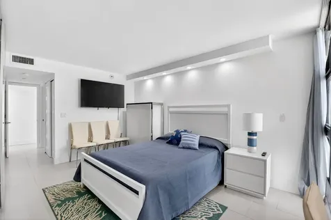 5540 N Ocean Drive Singer Island FL 33404