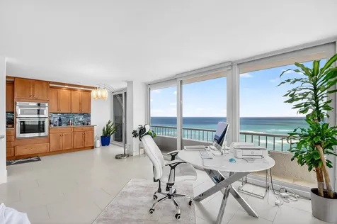 5540 N Ocean Drive Singer Island FL 33404