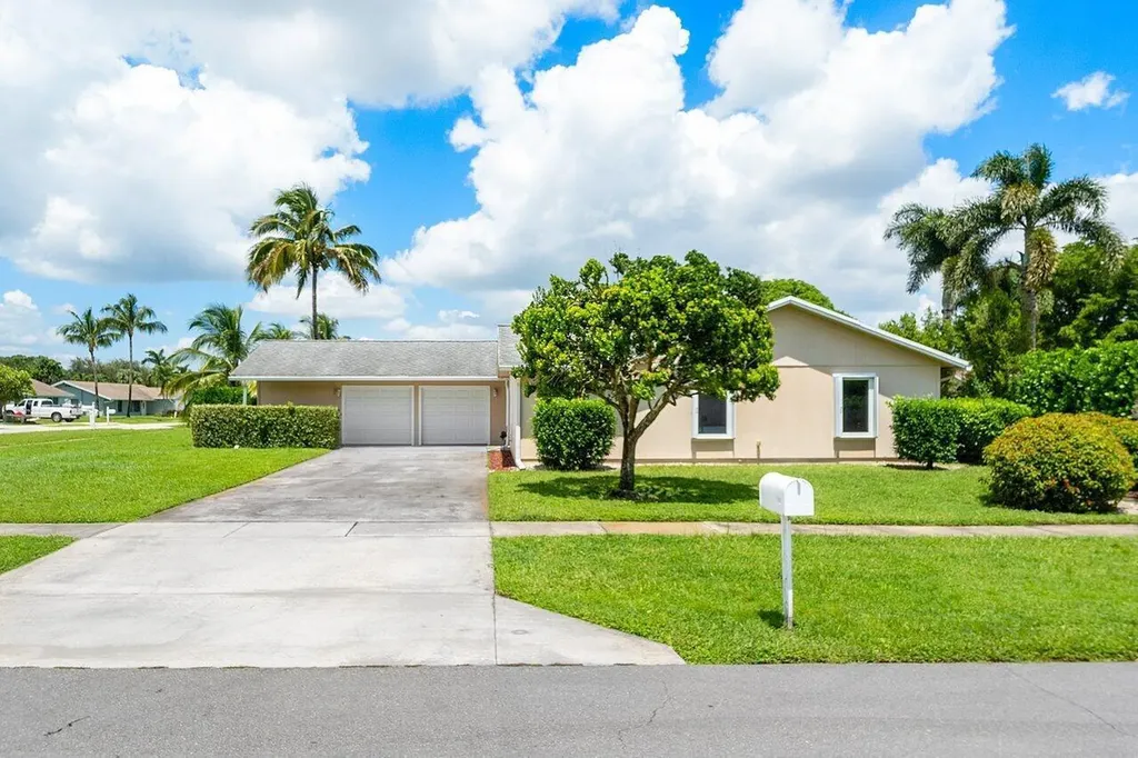 1190 Sachem Head Terrace Wellington FL 33414
