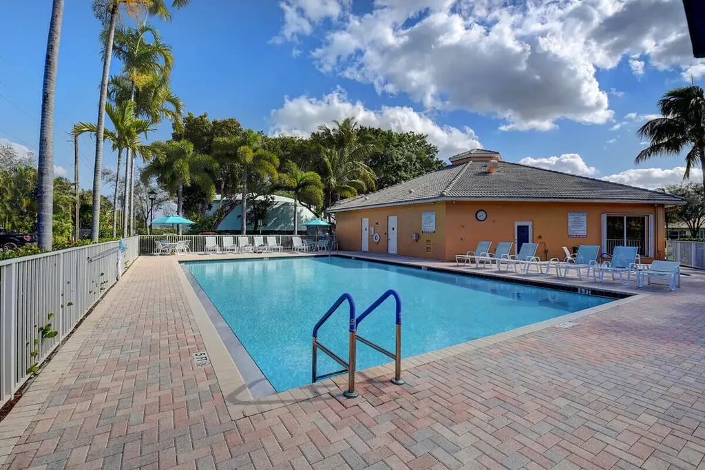 2484 N Coral Trace Circle Delray Beach FL 33445